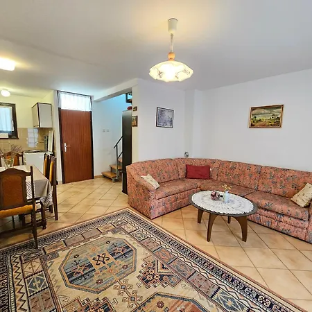 Davor Kl House In A Small Fishing Village Vila *