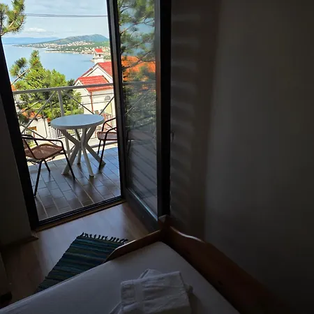 Vila Davor Kl House In A Small Fishing Village