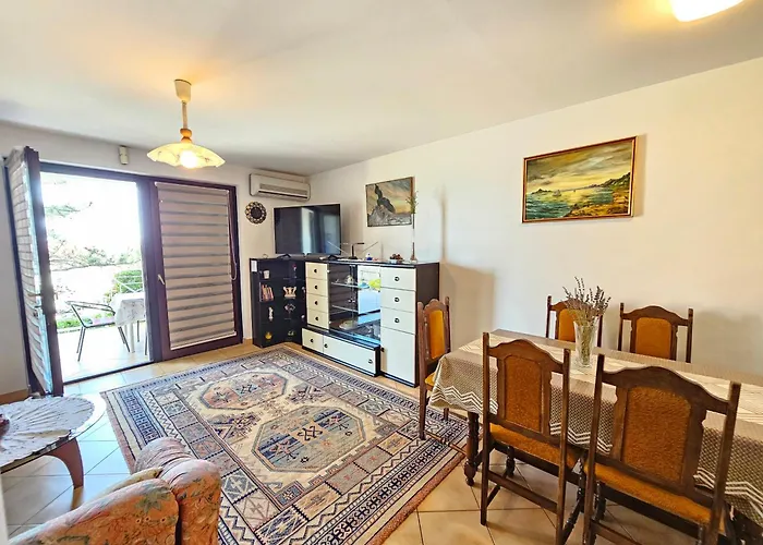 Davor Kl House In A Small Fishing Village Villa