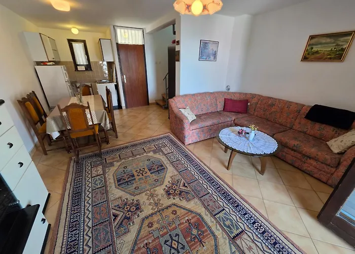 Davor Kl House In A Small Fishing Village Klenovica